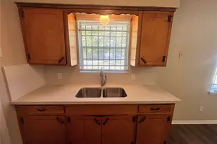 6415 Heath St, Houston, TX 77016 - Photo 7