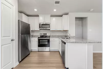8228 Sunberry Shadow Drive, Houston, TX 77016 - Photo 5