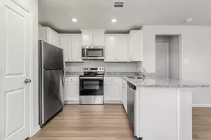 8228 Sunberry Shadow Dr, Houston, TX 77016 - Photo 5