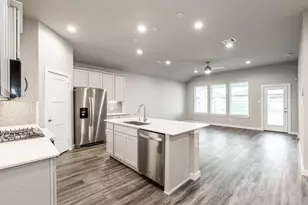 22806 Theodoli Dr, Katy, TX 77449 - Photo 5