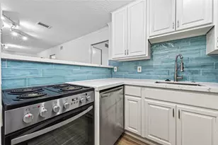 1418 Vermont St, Houston, TX 77006 - Photo 7