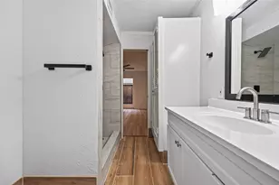 1418 Vermont St, Houston, TX 77006 - Photo 13