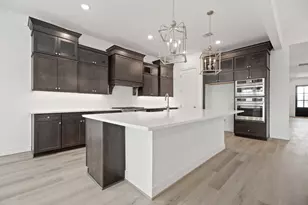 1801 N Wildflower Dr, Deer Park, TX 77536 - Photo 11