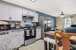16539 Jasmine Marie Pl, Conroe, TX 77306 - Photo 3