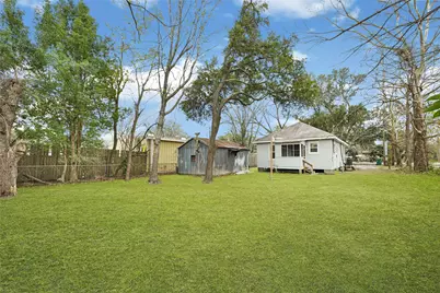 830 Ross St, La Marque, TX 77568 - Photo 13