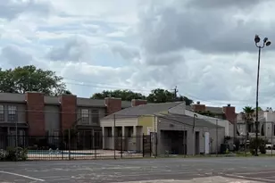 10501 South Dr, Houston, TX 77099 - Photo 7