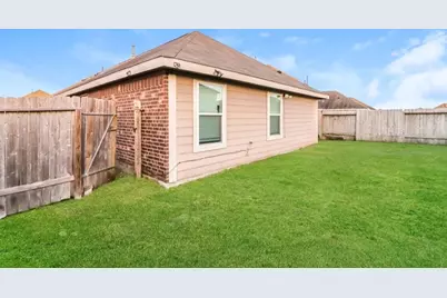906 Ember Wood Court, La Marque, TX 77568 - Photo 3