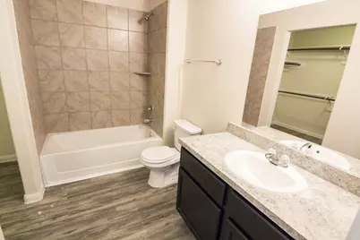 906 Ember Wood Court, La Marque, TX 77568 - Photo 11