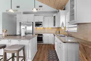 4006 Panola Dr, Galveston, TX 77554 - Photo 13