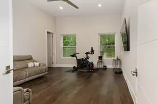 10 Kingscote Way, The Woodlands, TX 77382 - Photo 13