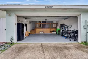 10109 Schaper Rd, Galveston, TX 77554 - Photo 29