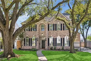 4601 Mimosa Dr, Bellaire, TX 77401 - Photo 1