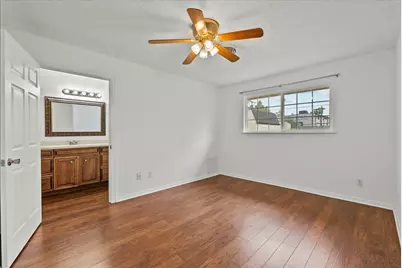 635 Meadowlawn St, La Porte, TX 77571 - Photo 31