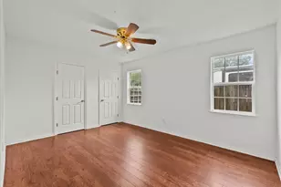 635 Meadowlawn St, La Porte, TX 77571 - Photo 25
