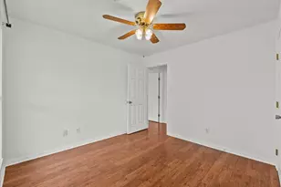 635 Meadowlawn St, La Porte, TX 77571 - Photo 23