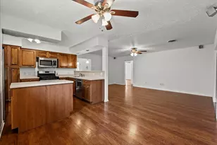 635 Meadowlawn St, La Porte, TX 77571 - Photo 15