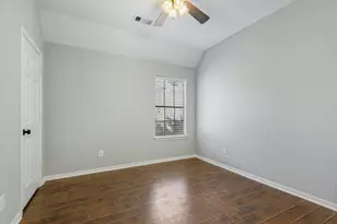 1726 Emerald Lake Ct, Houston, TX 77062 - Photo 23