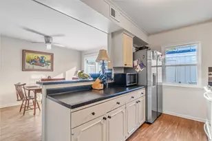 2061 Winrock Blvd, Houston, TX 77057 - Photo 7