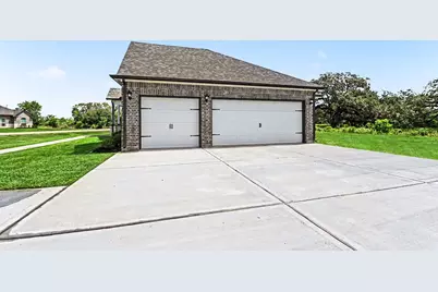 27 Red Barn Road, Bay City, TX 77414 - Photo 3