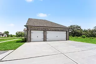 27 Red Barn Rd, Bay City, TX 77414 - Photo 3