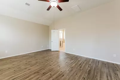 5647 Claymore Meadow Lane, Spring, TX 77389 - Photo 13