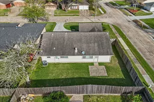 2503 Corral Trail, Friendswood, TX 77546 - Photo 27