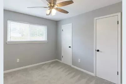 1226 Ave H, Danbury, TX 77534 - Photo 15