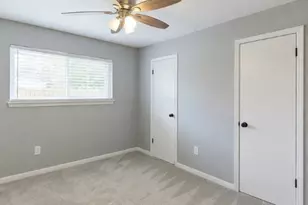 1226 Avenue H, Danbury, TX 77534 - Photo 15