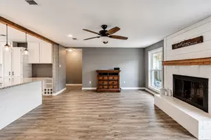 1226 Avenue H, Danbury, TX 77534 - Photo 7