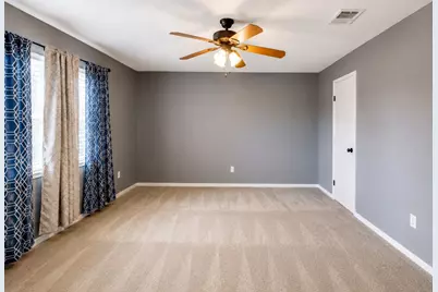 1226 Ave H, Danbury, TX 77534 - Photo 11