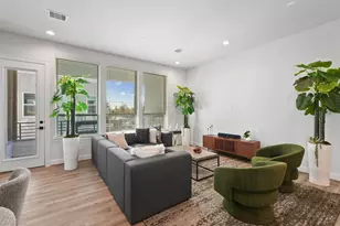 4832 Pinemont Dr, Houston, TX 77092 - Photo 9