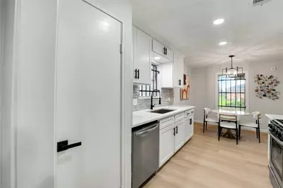 12703 Redfern Drive, Houston, TX 77048 - Photo 13