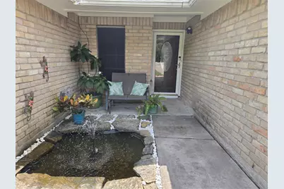 610 Avenue C, Alvin, TX 77511 - Photo 5