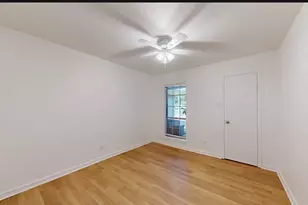 610 Avenue C, Alvin, TX 77511 - Photo 9