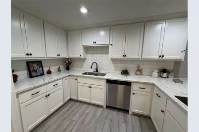 7703 Moonmist #B, Houston, TX 77036 - Photo 1