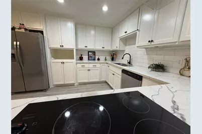 7703 Moonmist #B, Houston, TX 77036 - Photo 3
