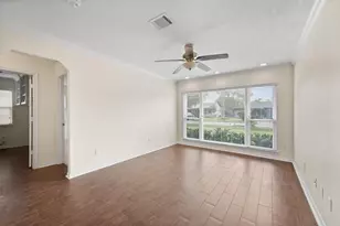 9016 Topaz St, Houston, TX 77063 - Photo 5