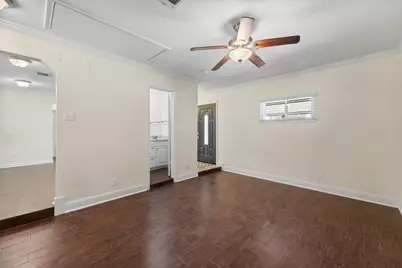 9016 Topaz Street, Houston, TX 77063 - Photo 11