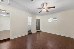 9016 Topaz St, Houston, TX 77063 - Photo 11