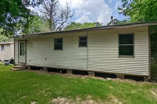 215 Blackshear St, Tomball, TX 77375 - Photo 11