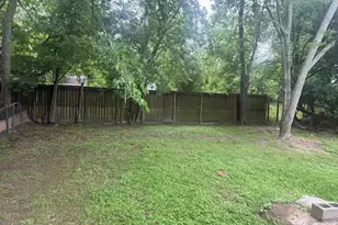 215 Blackshear St, Tomball, TX 77375 - Photo 13