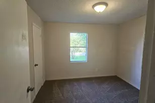 215 Blackshear St, Tomball, TX 77375 - Photo 7