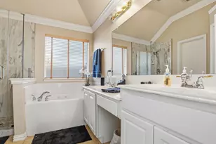 4507 Canyon Crest Dr, League City, TX 77573 - Photo 19