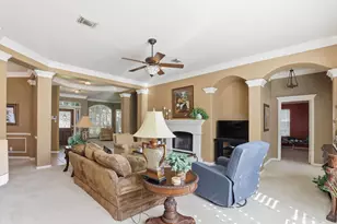 4507 Canyon Crest Dr, League City, TX 77573 - Photo 5