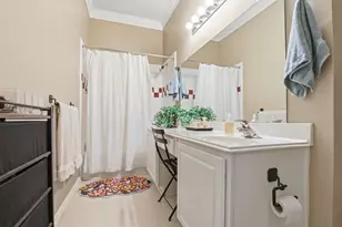 4507 Canyon Crest Dr, League City, TX 77573 - Photo 23