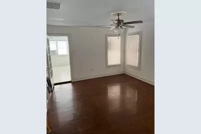 701 N Sealy, Galveston, TX 77550 - Photo 11