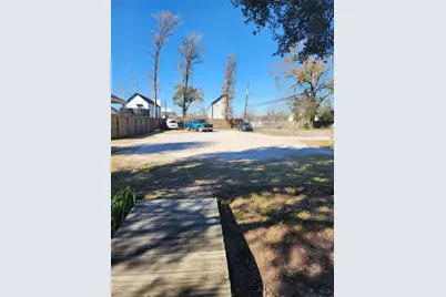 7935 Tower Street, Houston, TX 77088 - Photo 3