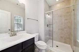 12269 Oxford Cres Cir, Houston, TX 77082 - Photo 9