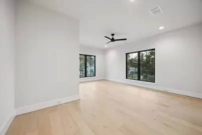 501 E 26th Street, Houston, TX 77008 - Photo 33
