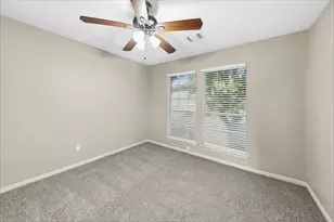1011 Wentworth Dr, Pearland, TX 77584 - Photo 15